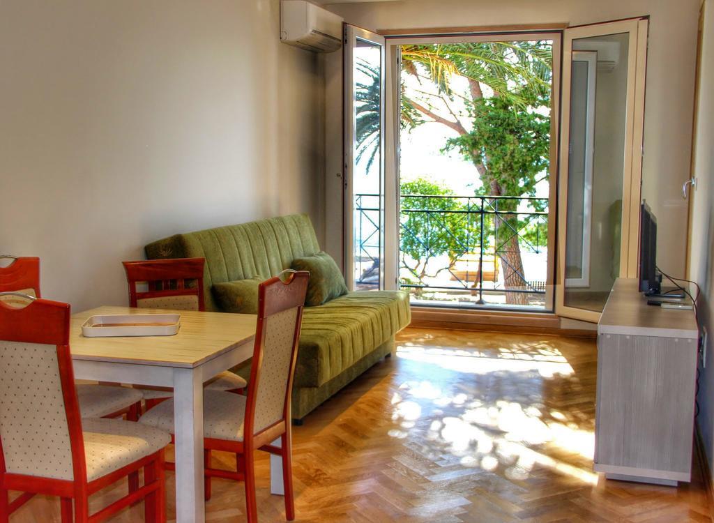 Vasiliki Seaside Apartments Petrovazzo Esterno foto